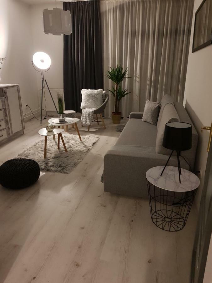 Ferienwohnung Downtown'S Pearl Pécs Exterior foto